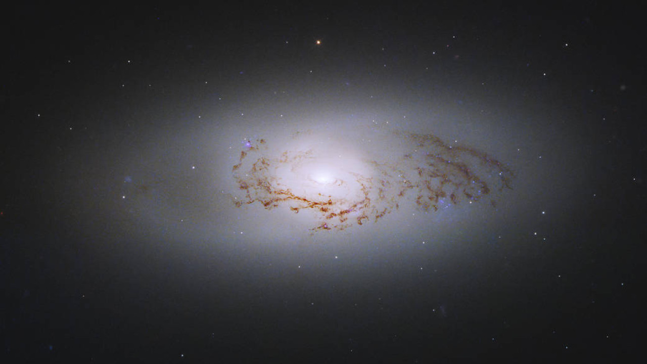 Hubble: Φωτογραφία του φακοειδούς γαλαξία NGC 3489