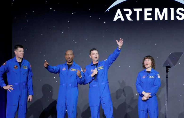 Prada: Ο διάσημος οίκος θα σχεδιάσει τις στολές της αποστολής Artemis III